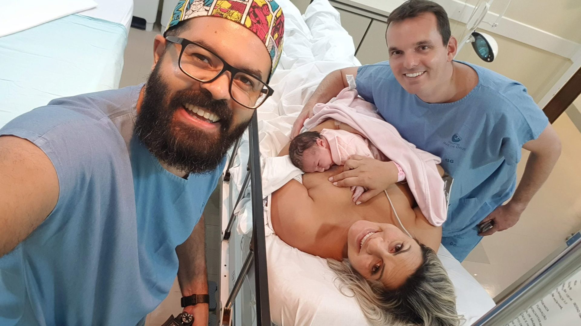Foto UM HOMEM FOTOGRAFANDO PARTO!? Foto UM HOMEM FOTOGRAFANDO PARTO!? - Imagem 24