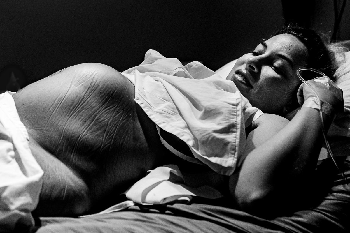 Foto UM HOMEM FOTOGRAFANDO UM PARTO!? Foto UM HOMEM FOTOGRAFANDO UM PARTO!? - Imagem 14